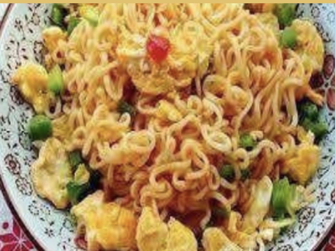 Spaghettis con gambas (Ramen rizado)